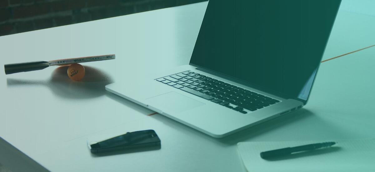 Featured image: The keys to writing trade show follow-up emails that stand out (with templates)